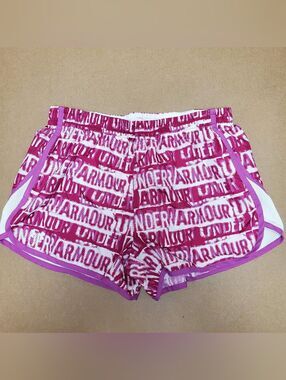 Under Armour Semi Fitted Small Running Shorts